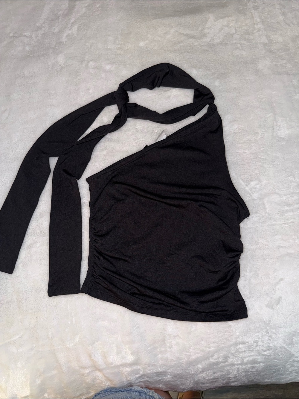 SHEIN Black One-Shoulder Tie Halter Crop Top